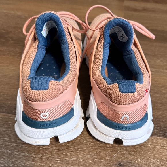 On Cloudswift Sneakers - Picture 3 of 6